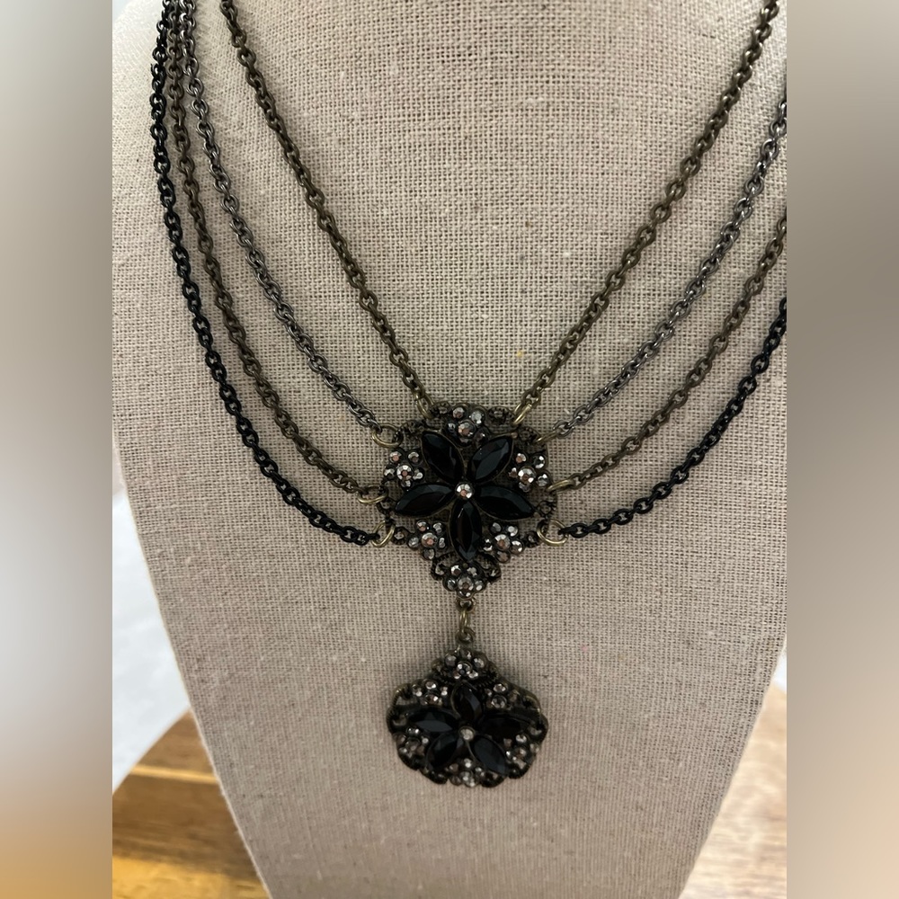 Gothic Victorian Style Black Faceted Bicone Flower Rhinestone Festoon Necklace - Picture 2 of 5